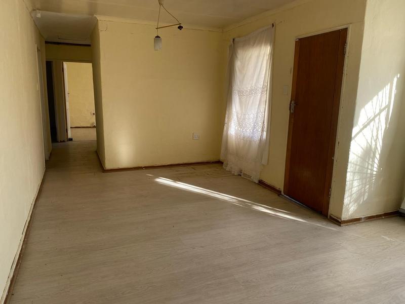 To Let 3 Bedroom Property for Rent in Ezibeleni Eastern Cape
